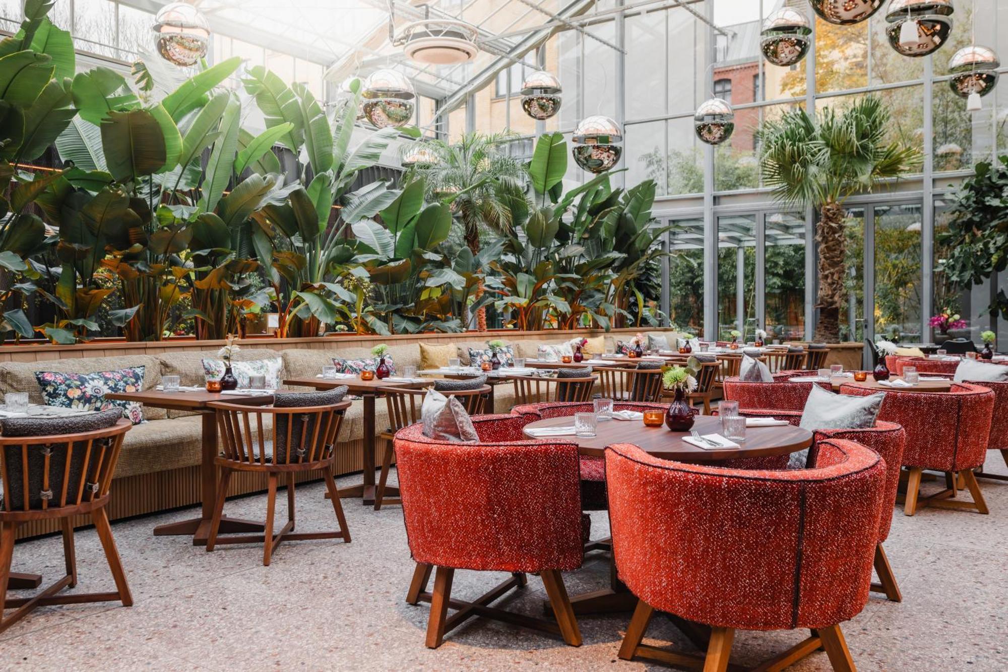 Sly Berlin Hotell Exteriör bild The Conservatory